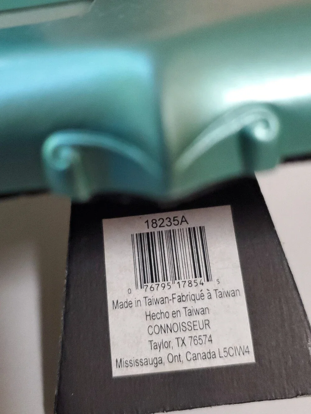Connoisseur fun teal